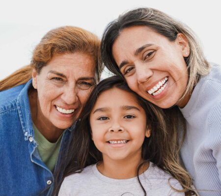 USAUnidos-Latin-Mother-Daughter USAUnidos-Latin-Mother-Daughter
